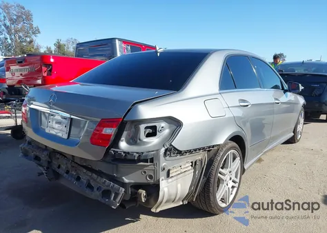 2010 Mercedes-Benz E-Class E 550 Luxury z USA, uszkodzony, nr VIN WDDHF7CB5AA191343